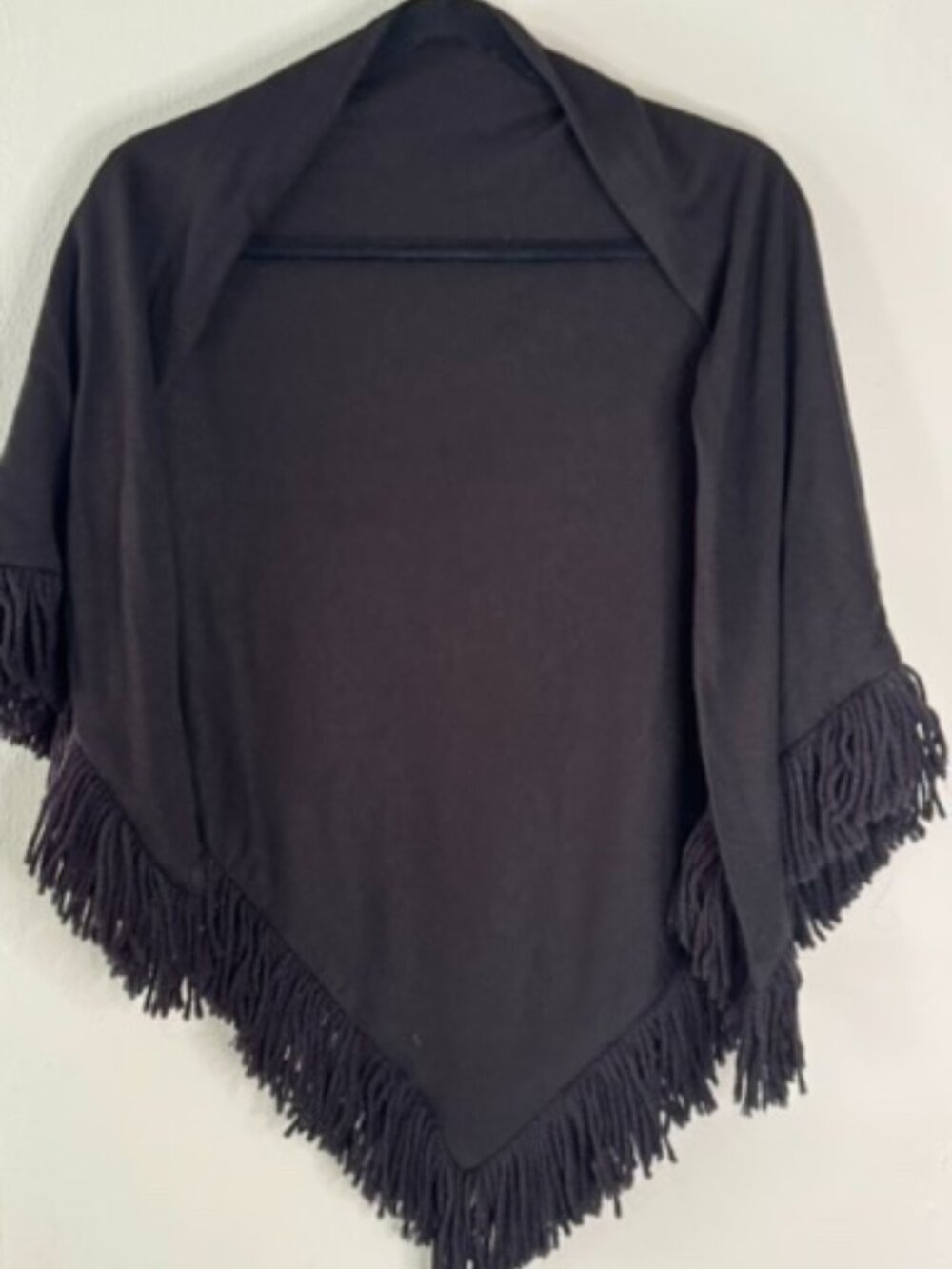 Black Fringe Triangle Shawl Wrap Gothic Witchy Dark Academia Boho - Picture 10 of 13